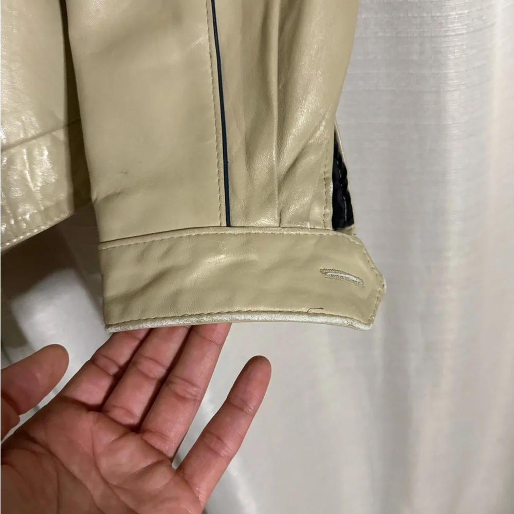 Sakowitz Men's Beige Leather Jacket